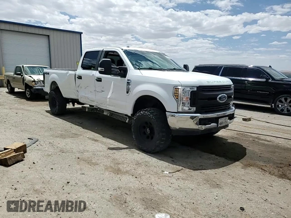 2019 Ford F-250 XL z VIN 1FT7W2B69KED65499, wystawiony jako Copart lot #55307825 z przebiegiem 58 091 mil mil oraz Szkoda całkowita • Salvage title. Historia ofert i sprzedaży dostępna na DreamBid. Obrazek 13.