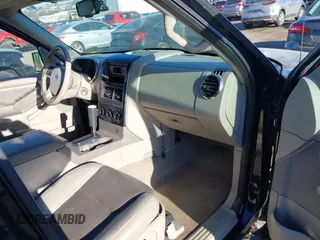 2006 Ford Explorer XLT with VIN 1FMEU73896ZA09638, listed as a IAAI auction lot 41452293 with 174,980 mi miles and . Bid and sale history available at DreamBid. Image 5.