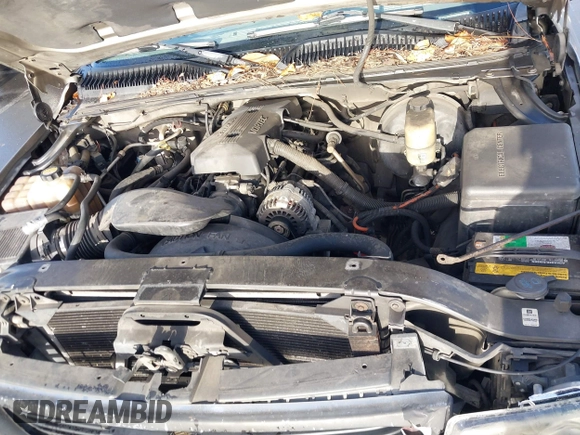 2000 GMC Sierra 1500 SLT with VIN 1GTEC19T6YZ167647, listed as a IAAI auction lot 41097210 with Not Provided miles and . Bid and sale history available at carsss.com. Image 10.