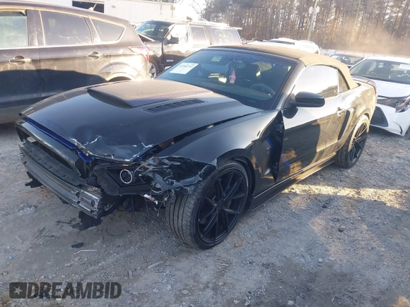 2014 Ford Mustang GT with VIN 1ZVBP8FF4E5211188, listed as a IAAI auction lot 41160733 with 59,735 mi miles and . Bid and sale history available at DreamBid. Image 18.