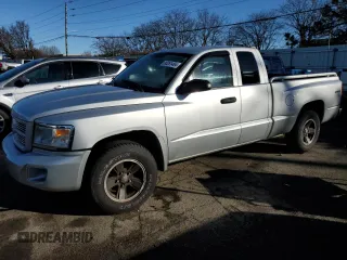 2008 Dodge Dakota with VIN 1D7HW32K28S567124, listed as a Copart auction lot 85261464 with 67,811 mi miles and Clean title. Bid and sale history available at DreamBid. Image 1.