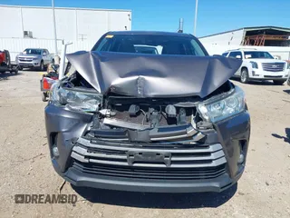 2019 Toyota Highlander LE with VIN 5TDZZRFH6KS306098, listed as a IAAI auction lot 41712844 with 92,056 mi miles and . Bid and sale history available at DreamBid. Image 12.