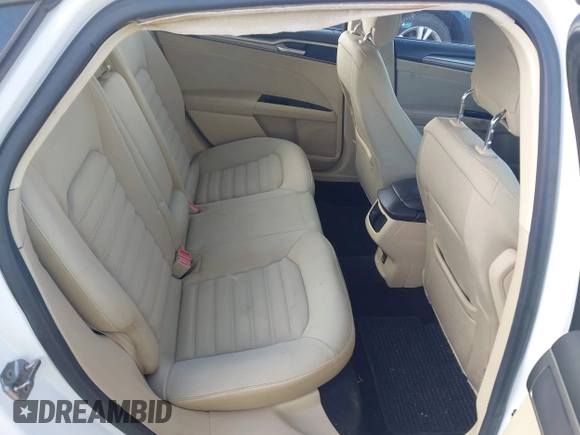 2013 Ford Fusion SE with VIN 3FA6P0H73DR382057, listed as a IAAI auction lot 42119655 with 170,833 mi miles and . Bid and sale history available at carsss.com. Image 8.