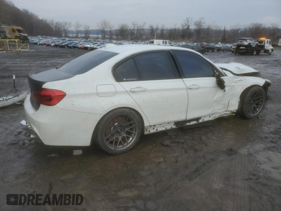 2016 BMW 3 Series 340i xDrive with VIN WBA8B7G58GNT96017, listed as a Copart auction lot 45542255 with 38,542 mi miles and Salvage title. Bid and sale history available at DreamBid. Image 3.