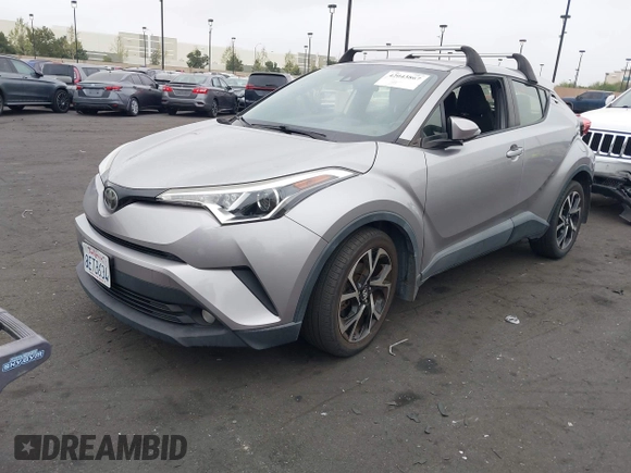2018 Toyota C-HR XLE with VIN JTNKHMBX5J1011568, listed as a IAAI auction lot 42043867 with 30,699 mi miles. Bid and sale history available at carsss.com. Image 19.