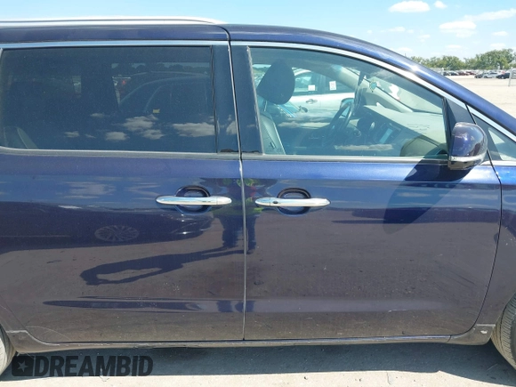 2018 Kia Sedona SX-L with VIN KNDME5C13J6376291, listed as a IAAI auction lot 40391638 with 109,077 mi miles and . Bid and sale history available at carsss.com. Image 13.