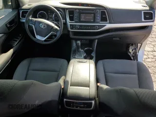 2019 Toyota Highlander LE with VIN 5TDZZRFH6KS350151, listed as a Copart auction lot 60683445 with 57,853 mi miles and Salvage title. Bid and sale history available at DreamBid. Image 8.
