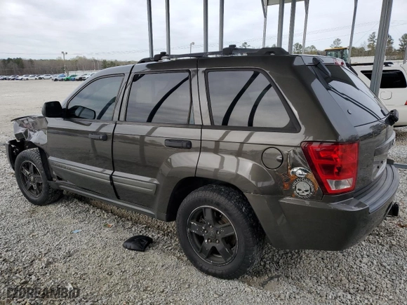 2006 Jeep Grand Cherokee Laredo with VIN 1J4HR48N56C112780, listed as a Copart auction lot 49652685 with 236,428 mi miles and Salvage Title. Bid and sale history available at carsss.com. Image 2.
