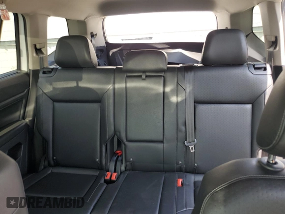2019 Volkswagen Atlas SE with VIN 1V2LR2CA8KC572484, listed as a Copart auction lot 60793785 with 100,311 mi miles and Salvage title. Bid and sale history available at DreamBid. Image 10.
