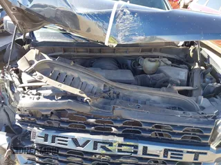 2020 Chevrolet Silverado 1500 Custom with VIN 3GCPWBEF3LG143871, listed as a IAAI auction lot 40922866 with 95,940 mi miles. Bid and sale history available at carsss.com. Image 10.