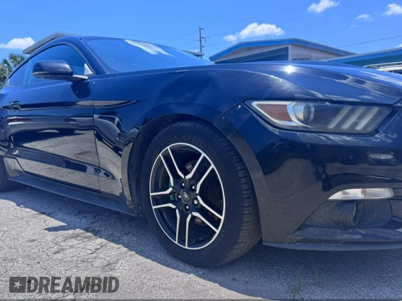 2017 Ford Mustang EcoBoost z VIN 1FA6P8TH0H5212553, wystawiony jako IAAI lot #42607591 z przebiegiem 117 729 mil mil oraz . Historia ofert i sprzedaży dostępna na DreamBid. Obrazek 1.