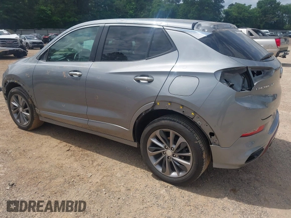 2023 Buick Encore GX Select с VIN KL4MMDS21PB121589, выставлен на аукционе IAAI как лот 42121103 с пробегом 20 379 миль миль и . История ставок и продаж доступна на DreamBid. Изображение 3.