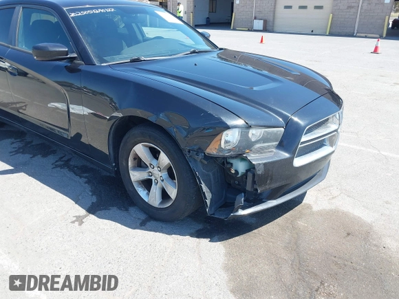 2011 Dodge Charger SE z VIN 2B3CL3CG8BH505475, wystawiony jako IAAI lot #42420156 z przebiegiem 111 791 mil mil oraz . Historia ofert i sprzedaży dostępna na DreamBid. Obrazek 6.