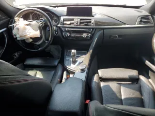 2018 BMW 3 Series 340i xDrive with VIN WBA8Y3C50JG451200, listed as a Copart auction lot 62639334 with 112,509 mi miles and Salvage Title. Bid and sale history available at carsss.com. Image 8.
