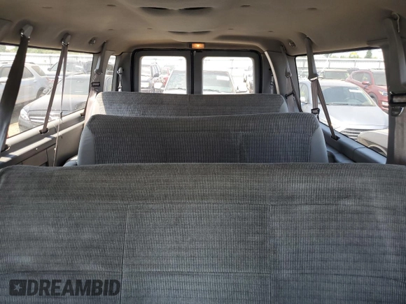 2002 Ford Econoline Passenger XL with VIN 1FBSS31L52HB63264, listed as a Copart auction lot 65820305 with 196,865 mi miles and Clean title. Bid and sale history available at DreamBid. Image 10.