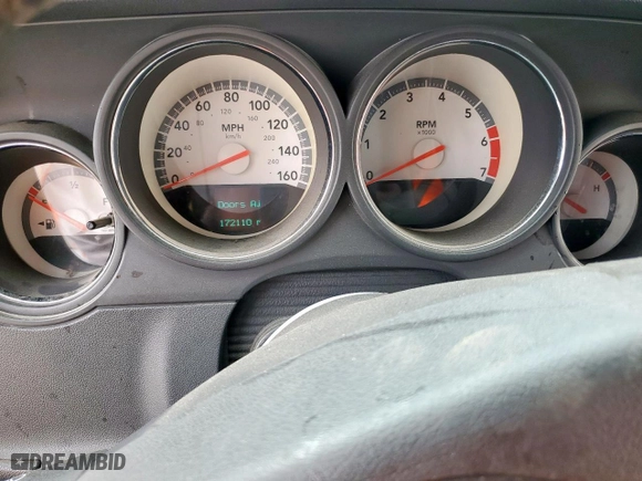 2009 Dodge Challenger R/T with VIN 2B3LJ54T39H510817, listed as a Copart auction lot 51319815 with 172,110 mi miles and Salvage Title. Bid and sale history available at carsss.com. Image 9.