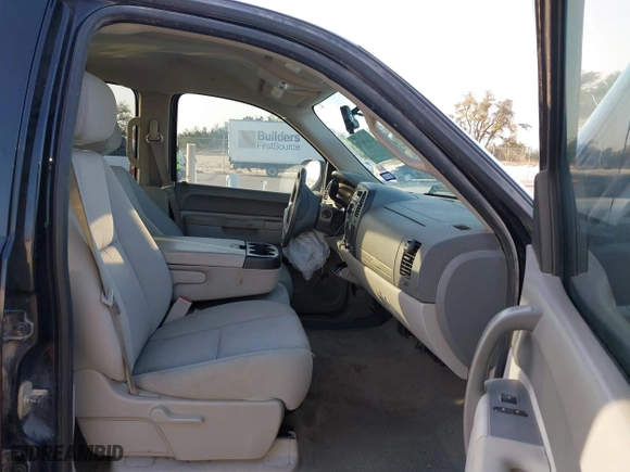 2012 Chevrolet Silverado 1500 LT with VIN 3GCPCSE2XCG154078, listed as a IAAI auction lot 41849078 with 230,888 mi miles. Bid and sale history available at carsss.com. Image 5.