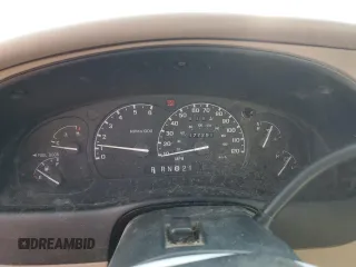 1998 Ford Explorer XLT z VIN 1FMZU32E0WUB20397, wystawiony jako Copart lot #44365985 z przebiegiem 177 291 mil mil oraz Tytuł czysty. Historia ofert i sprzedaży dostępna na DreamBid. Obrazek 9.