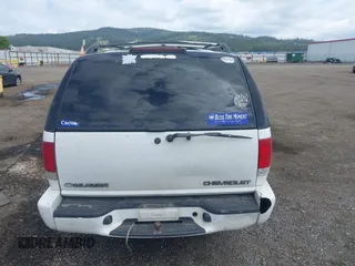 2000 Chevrolet Blazer LT с VIN 1GNDT13W1Y2366880, выставлен на аукционе IAAI как лот 42282543 с пробегом 245 806 миль миль и . История ставок и продаж доступна на DreamBid. Изображение 16.