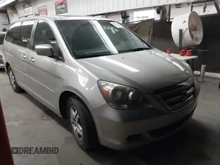 2006 Honda Odyssey EX-L with VIN 5FNRL38626B408275, listed as a IAAI auction lot 41789216 with 249,737 mi miles. Bid and sale history available at carsss.com. Image 1.