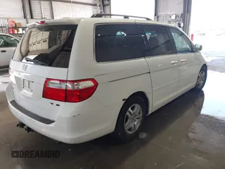 2007 Honda Odyssey EX-L with VIN 5FNRL38787B131819, listed as a IAAI auction lot 41754775 with 1 mi miles. Bid and sale history available at carsss.com. Image 4.