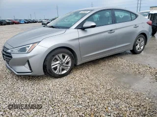 2020 Hyundai Elantra SEL z VIN 5NPD84LF4LH572326, wystawiony jako Copart lot #53258205 z przebiegiem 104 229 mil mil oraz Szkody całkowita. Historia ofert i sprzedaży dostępna na DreamBid. Obrazek 1.