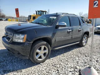 2013 Chevrolet Avalanche LT with VIN 3GNTKFE76DG179301, listed as a Copart auction lot 49106465 with 124,537 mi miles and Salvage Title. Bid and sale history available at carsss.com. Image 1.