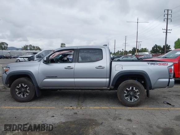 2021 Toyota Tacoma SR z VIN 3TMCZ5AN3MM374132, wystawiony jako IAAI lot #42068562 z przebiegiem 38 654 mil mil oraz . Historia ofert i sprzedaży dostępna na DreamBid. Obrazek 15.