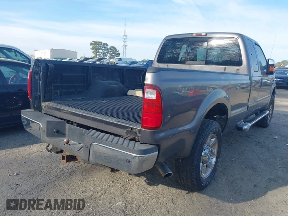 2008 Ford Super Duty F-250 SRW XL with VIN 1FTSX21518EC34074, listed as a IAAI auction lot 41899503 with 110,003 mi miles. Bid and sale history available at carsss.com. Image 4.