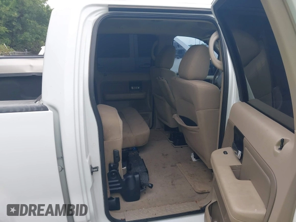 2005 Ford F-150 XLT с VIN 1FTPW12565FB05500, выставлен на аукционе IAAI как лот 42667501 с пробегом 198 383 миль миль и . История ставок и продаж доступна на DreamBid. Изображение 8.
