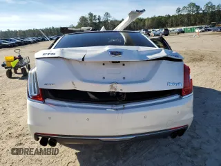 2016 Cadillac CT6 Premium Luxury AWD z VIN 1G6KG5R6XGU151071, wystawiony jako Copart lot #42596555 z przebiegiem Nie podano mil oraz Szkody całkowita. Historia ofert i sprzedaży dostępna na DreamBid. Obrazek 6.