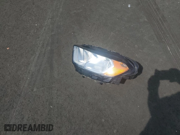 2019 Ford EcoSport SE z VIN MAJ3S2GE0KC270745, wystawiony jako Copart lot #54526575 z przebiegiem Nie podano mil oraz Nie do naprawy • Non repairable. Historia ofert i sprzedaży dostępna na DreamBid. Obrazek 13.