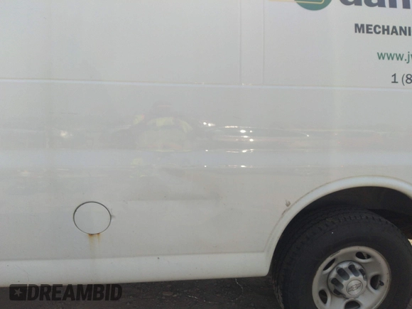 2017 Chevrolet Express Cargo with VIN 1GCWGAFF9H1172928, listed as a IAAI auction lot 42406058 with 190,885 mi miles and . Bid and sale history available at DreamBid. Image 6.