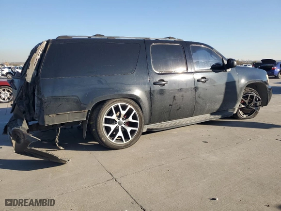 2007 Chevrolet Suburban LS with VIN 3GNFC16097G131388, listed as a Copart auction lot 82966264 with 239,841 mi miles and Salvage Title. Bid and sale history available at carsss.com. Image 3.