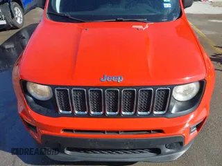 2020 Jeep Renegade Sport with VIN ZACNJAAB8LPL86428, listed as a IAAI auction lot 40952668 with 111,605 mi miles and . Bid and sale history available at carsss.com. Image 6.