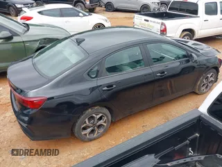 2021 Kia Forte LXS с VIN 3KPF24AD8ME265680, выставлен на аукционе IAAI как лот 42369530 с пробегом 76 678 миль миль и . История ставок и продаж доступна на DreamBid. Изображение 4.