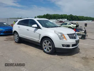 2010 Cadillac SRX Performance Collection z VIN 3GYFNEEY4AS548899, wystawiony jako IAAI lot #42216296 z przebiegiem 228 903 mil mil oraz . Historia ofert i sprzedaży dostępna na DreamBid. Obrazek 1.