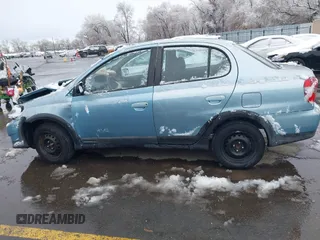 2000 Toyota ECHO with VIN JTDBT1236Y0092594, listed as a IAAI auction lot 41819056 with 1 mi miles. Bid and sale history available at carsss.com. Image 13.