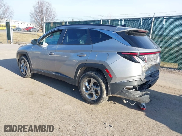 2023 Hyundai Tucson SEL z VIN KM8JBCAE2PU248128, wystawiony jako IAAI lot #41771316 z przebiegiem 52 224 mil mil oraz . Historia ofert i sprzedaży dostępna na DreamBid. Obrazek 3.