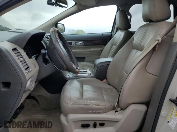 2007 Lincoln MKX z VIN 2LMDU68C07BJ35947, wystawiony jako Copart lot #51804485 z przebiegiem 182 536 mil mil oraz Szkoda całkowita • Salvage title. Historia ofert i sprzedaży dostępna na DreamBid. Obrazek 7.