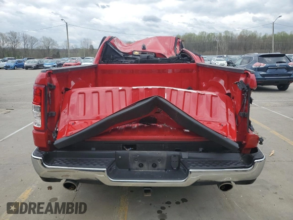 2021 Ram 1500 Big Horn z VIN 1C6SRFMT0MN796805, wystawiony jako Copart lot #51734255 z przebiegiem 83 877 mil mil oraz Szkoda całkowita • Salvage title. Historia ofert i sprzedaży dostępna na DreamBid. Obrazek 6.