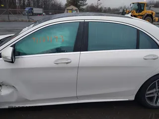2019 Mercedes-Benz S 450 z VIN WDDUG6EB5KA466259, wystawiony jako IAAI lot #41187193 z przebiegiem Nie podano mil oraz . Historia ofert i sprzedaży dostępna na DreamBid. Obrazek 14.