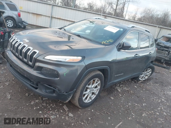2016 Jeep Cherokee Latitude z VIN 1C4PJMCB4GW141886, wystawiony jako IAAI lot #41215064 z przebiegiem 122 794 mil mil oraz . Historia ofert i sprzedaży dostępna na DreamBid. Obrazek 18.