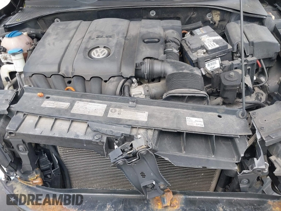 2013 Volkswagen Passat SE with VIN 1VWBH7A33DC000739, listed as a IAAI auction lot 42348369 with 154,793 mi miles and . Bid and sale history available at DreamBid. Image 10.