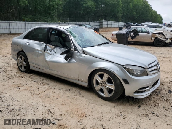 2011 Mercedes-Benz C 300 Sport с VIN WDDGF5EB2BA517095, выставлен на аукционе Copart как лот 57162275 с пробегом Не указан миль и Списание • Salvage title. История ставок и продаж доступна на DreamBid. Изображение 4.