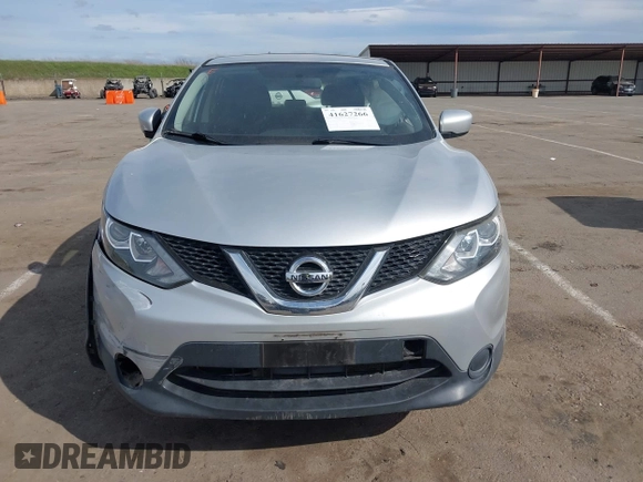 2017 Nissan Rogue S z VIN JN1BJ1CP5HW022009, wystawiony jako IAAI lot #41627266 z przebiegiem 120 966 mil mil oraz . Historia ofert i sprzedaży dostępna na DreamBid. Obrazek 12.