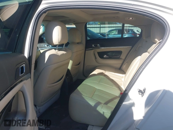 2013 Lincoln MKS with VIN 1LNHL9DK4DG605058, listed as a IAAI auction lot 41068489 with 101,801 mi miles. Bid and sale history available at carsss.com. Image 8.