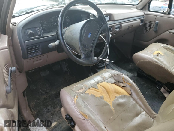 1992 Ford Bronco XL with VIN 1FMEU15N2NLA71562, listed as a Copart auction lot 48827285 with 198,042 mi miles and Salvage Title. Bid and sale history available at carsss.com. Image 8.