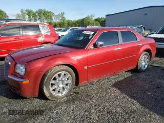 2007 Chrysler 300 C z VIN 2C3KA63H47H896467, wystawiony jako Copart lot #52865185 z przebiegiem 198 851 mil mil oraz Szkoda całkowita • Salvage title. Historia ofert i sprzedaży dostępna na DreamBid. Obrazek 1.