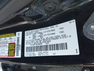 2014 Toyota Tundra 4WD Truck Platinum with VIN 5TFAW5F10EX400395, listed as a IAAI auction lot 41231404 with 152,445 mi miles. Bid and sale history available at carsss.com. Image 9.